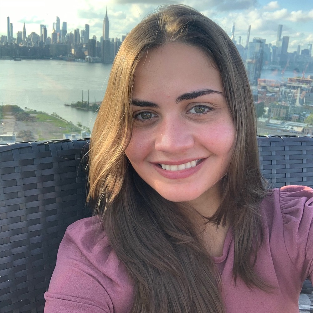 Meet your Posher, Julia